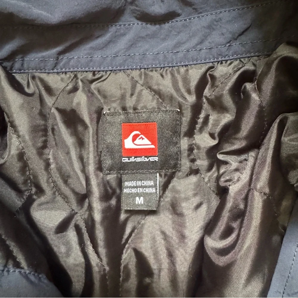 Quiksilver Men's Insulated water-resistant Windbreaker Medium